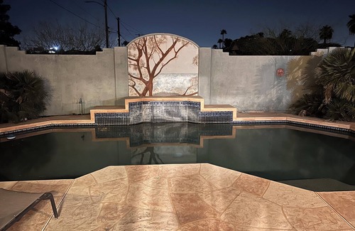 Story Apartment | Pool studio #2 with WiFi & AC in Downtown Phoenix