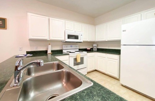 Village of Four Seasons Apartment | Pool | WiFi | Lake Front| Sleeps 6 | MM 13 (792DC)