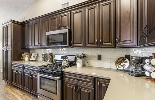 Ono Island House | Poolside Retreat! Private pool & hot tub! Only 5 min to Beach!