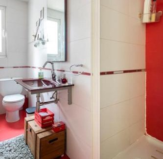 Leon Apartment | Pop Gallery