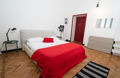 Como Apartment | Pop House - Spacious flat next to Cathedral & Lake