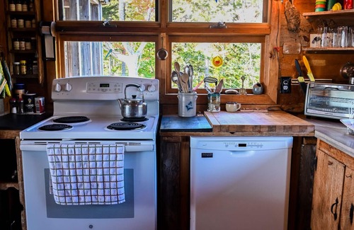 Phippsburg House | Popham Beach Family-Friendly Home