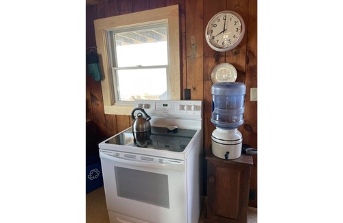 Phippsburg House | Popham Beach Oceanfront Cottage, 4 bedrooms, 2.5 bath, sleeps 9