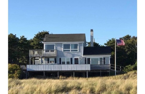 Phippsburg House | Popham Beach Oceanfront Cottage, 4 bedrooms, 2.5 bath, sleeps 9
