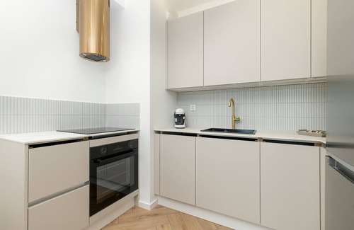 Mlyniska Apartment | Popieluszki 2C Modern Apartment Gdansk Center Parking