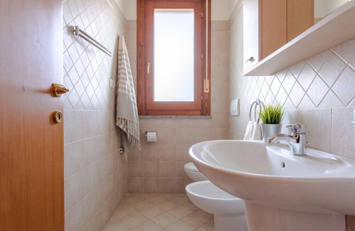 Giulianova Apartment | Poplar Grove - three-room apartment 150 mt from the sea