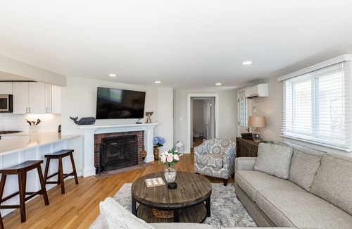 Popponesset House | Popponesset Beach House-3 bedroom, sleeps 6, A/C, 2 baths, one back from beach.
