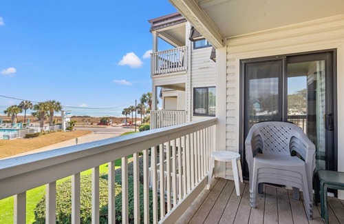 Myrtle Beach Condo | Popular Golden Mile location within a short distance to many local attractions!