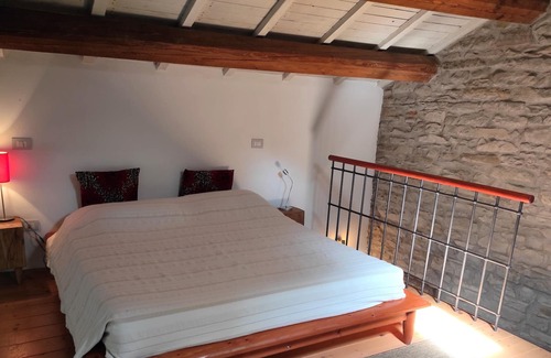 Casola Valsenio Cottage | Porcaticcio, stone cottage in the forest with pool (Ravenna, Bologna, Florence)