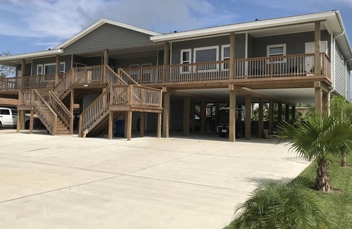 Port Aransas House | Port A on the Horizon! 2B/2Bath, Heated Pool, Sleeps 8