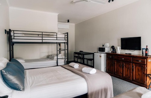 Port Albert Hotel | Port Albert Motel