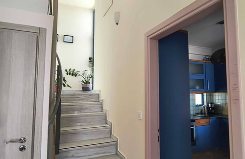 Porto Rafti House | Port Apartment at Porto Rafti -Attiki Greece sleeping 8 for min 5 days stay