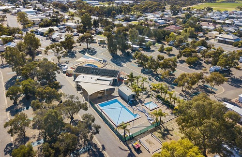 Port Broughton Hotel | Port Broughton Tourist Park