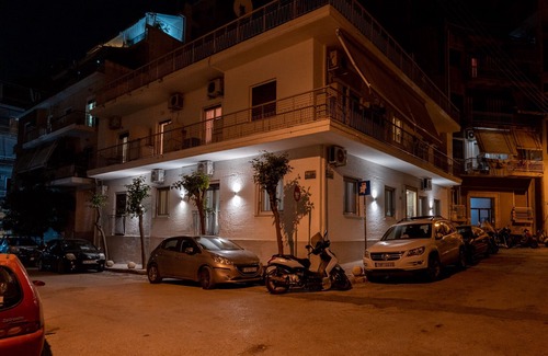Piraeus Apartment | Port Crossroad Apt in Piraeus