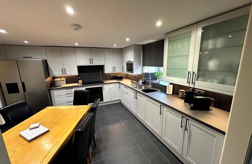 Horton Cottage | Port Eynon Beach Cottage - short walk to Port Eynon beach and village amenities