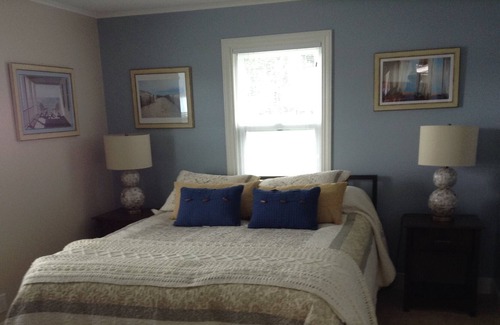 Port Hadlock House | Port Hadlock Between Port Townsend and Port Ludlow 105 Yarr Rd. 98339