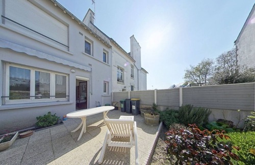 Port-Louis Apartment | Port-Louis Type 3, Garden, 30m from Coves, 4 People