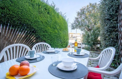 Le Grau-Du-Roi House | Port Nautile by Interhome