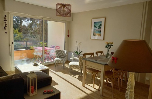 Vannes Apartment | Port Vannes - Bretagne SUD T2 Calme Avec Terrasse