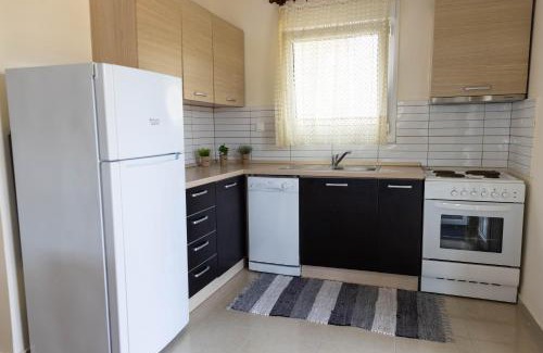 Nea Peramos Apartment | Port View House-Comfy Family Apartment-Panoramic View