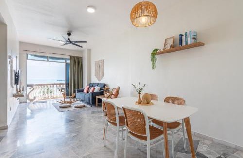 Taman Tanjung Apartment | PortDickson Beachfront Home 10pax3BR 1MinToBeach