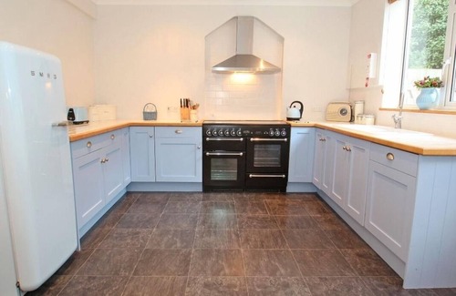 Porthcurno House | PORTHCURNO BAY VIEW, family friendly, with open fire in Porthcurno