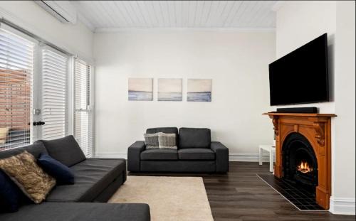 Geelong House | Portia-Close to City Ctre Beach