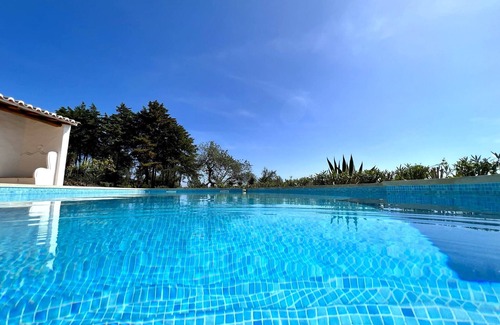 Alcalar Villa | PORTIMÃO BELLEVUE VILLA WITH POOL by HOMING