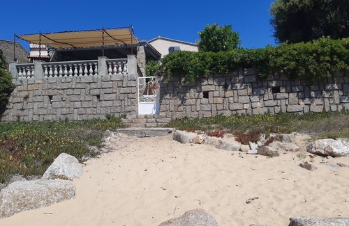 Porto Pollo Villa | Porto-pollo, en Corse du Sud, Très Belle Villa les Pieds Dans L'eau