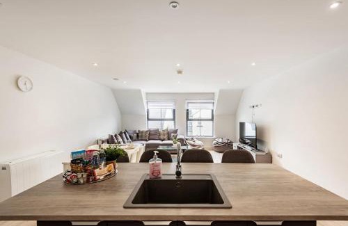 Isle of Luing Apartment | Portrush Family Stay By The Beach
