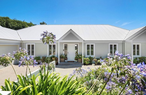 Portsea House | Portsea Resort: 5 BR, 4 BA House in Portsea, Sleeps 12
