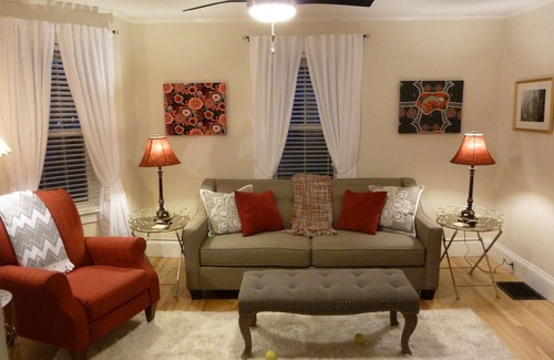 Portsmouth Condo | Portsmouth. Beautiful 2 BR Condo. Great Location. Short Walk To Market Square.