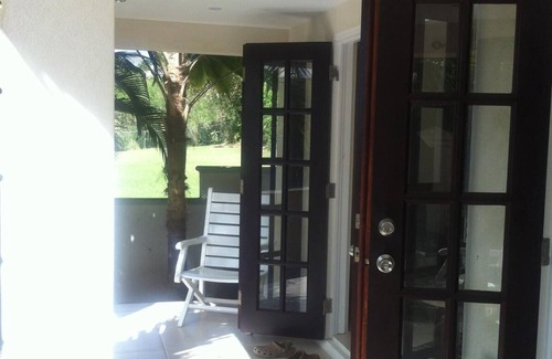 Douglas Apartment | Portzvue Charming 2-bedroom apartment with WiFi, AC nestled in St. Peter