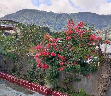 San Juan La Laguna House | Posada Nance