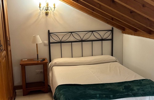 Vispieres House | Posada Rural La Cabaña de Salmon