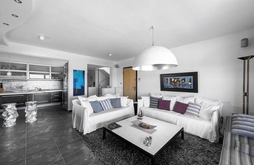 Halkidiki Villa | Possidi Glamour Villa by Luxlikehome