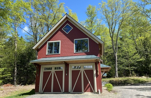 Waitsfield Apartment | Post and Beam Carriage House in the heart of Mad River Valley