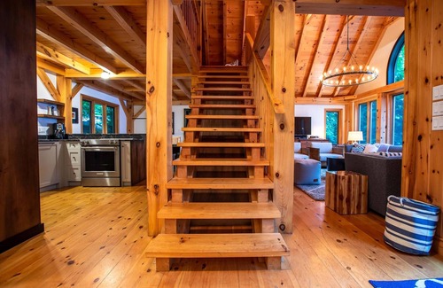 MacTier House | Post and Beam Lake Joe Gorgeous cottage & boathouse on a quiet Lake Joseph Bay!