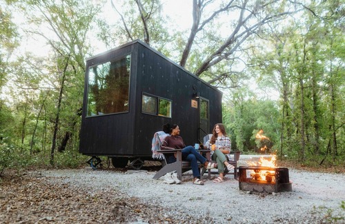 Osceola Cabin | Postcard Cabins Ozark Highlands, Outdoor Collection by Marriott Bonvoy