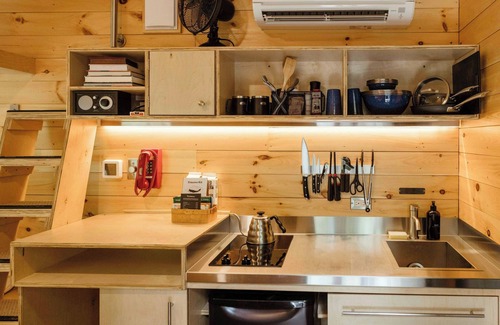 Osceola Cabin | Postcard Cabins Ozark Highlands, Outdoor Collection by Marriott Bonvoy