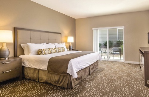 Windsor Resort | Postcard-perfect setting!