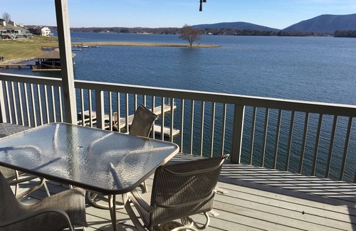 North Shore House | Postcard Pointe! A Smith Mtn. Lake Bernard's Landing Waterfront Townhouse