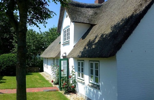 Nebel House | Poststuuv Comfortable holiday residence