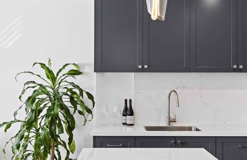 Woolloomooloo Apartment | Potts Point — Stylish and Spacious Retreat 2BR