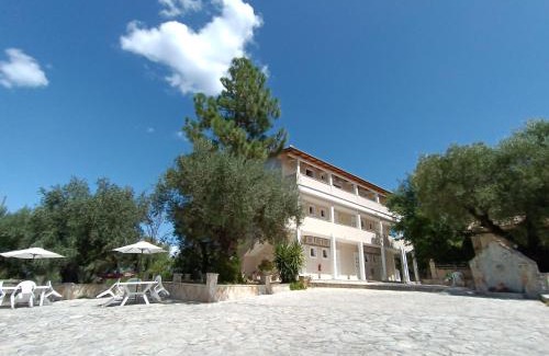 Katastari Apartment | Pouliezos Koklanis Zante Apartments