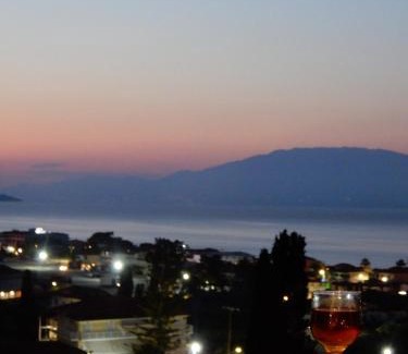 Katastari Apartment | Pouliezos Koklanis Zante Apartments