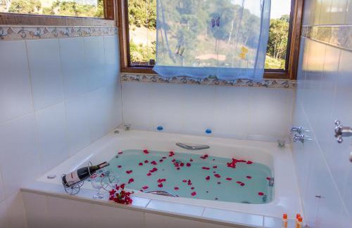 Santo Antonio do Pinhal Hotel | Pousada Canto dos Pássaros
