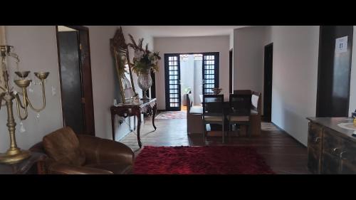 Cianorte House | Pousada Canto dos pássaros