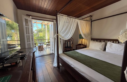 Ossos Hotel | Pousada Corsário Búzios