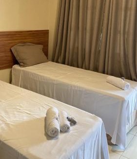 Palmeiras Hotel | Pousada Encantos de Palmeiras